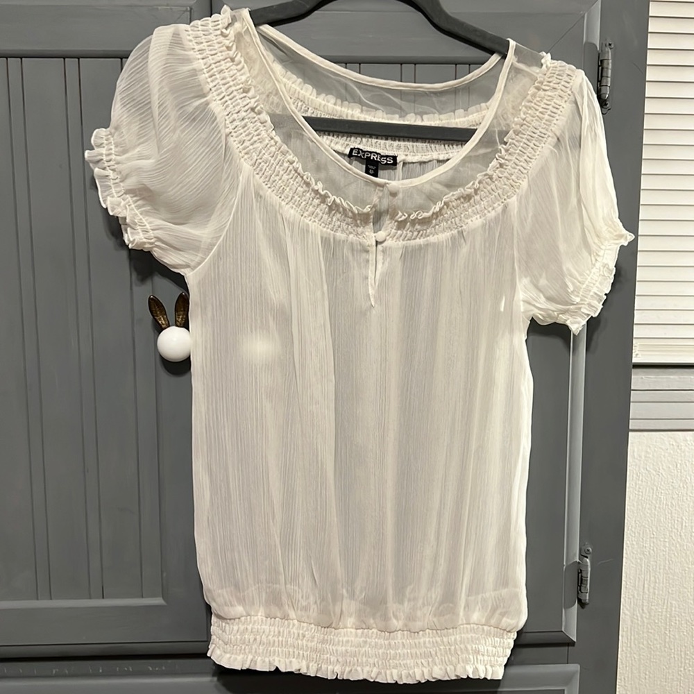 XS Ivory Express short sleeved Blouse